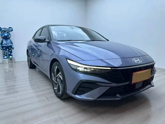 Hyundai Elantra — Фото автомобиля 2