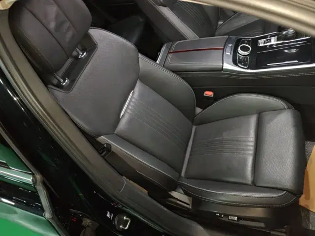 Hongqi H9 — Фото автомобиля 16