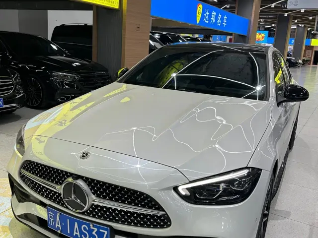 Mercedes-Benz C-Class — Фото автомобиля 2