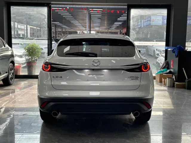 Mazda CX-4 — Фото автомобиля 17