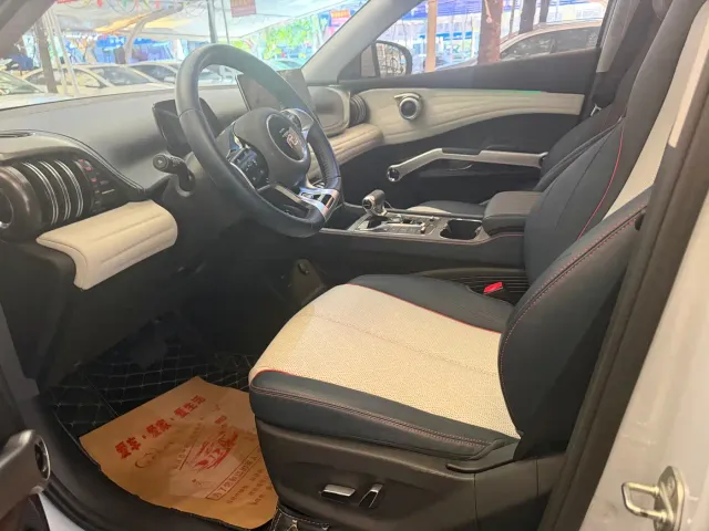 BYD Yuan PLUS — Фото автомобиля 6