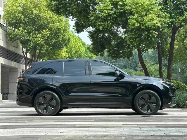 Li Auto L6 — Фото автомобиля 5