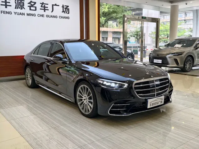 Mercedes-Benz S-Class — Фото автомобиля 3