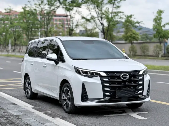 GAC Trumpchi M6 — Фото автомобиля 3