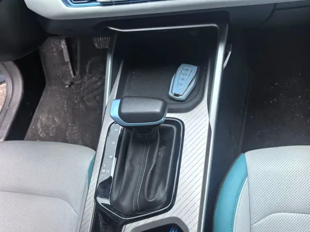 Geely Emgrand — Фото автомобиля 17