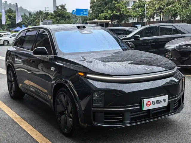 Li Auto L7 — Фото автомобиля 2