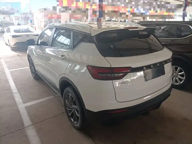 Geely Binyue — Фото автомобиля 4