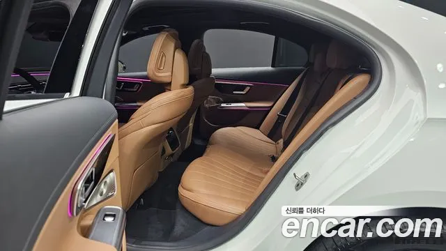 Mercedes-Benz E-Class — Фото автомобиля 5