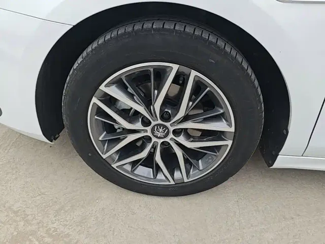 BYD Qin PLUS — Фото автомобиля 22