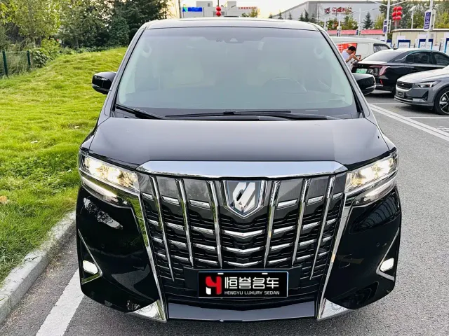Toyota Alphard — Фото автомобиля 2