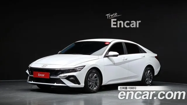 Фотография автомобиля — Hyundai Avante CN7