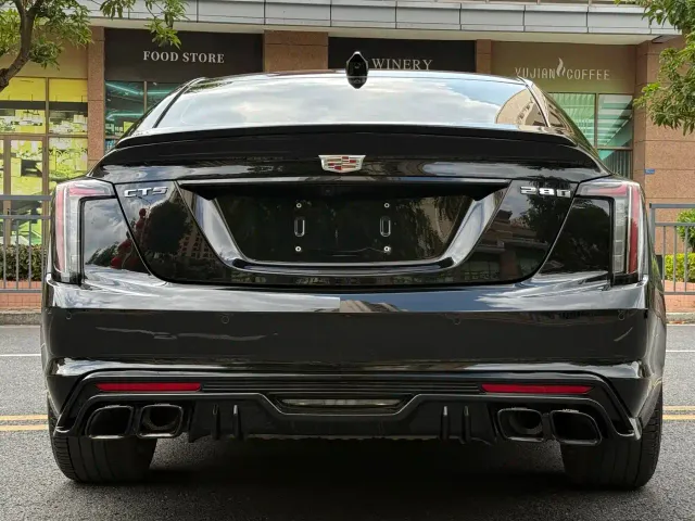 Cadillac CT5 — Фото автомобиля 4