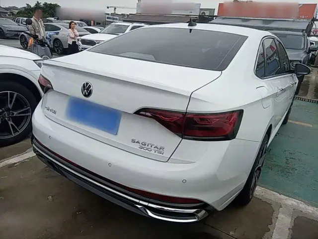 Volkswagen Sagitar — Фото автомобиля 6