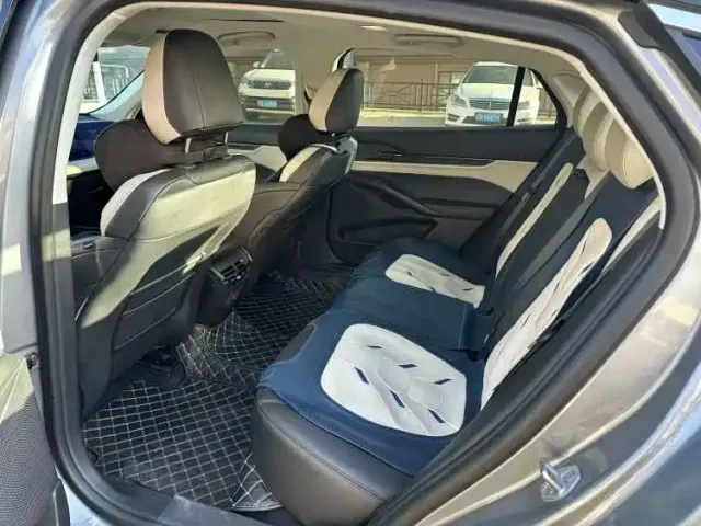 Ford Mondeo — Фото автомобиля 5