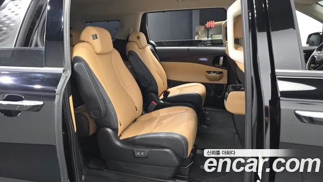 Kia Carnival 4th Gen — Фото автомобиля 18