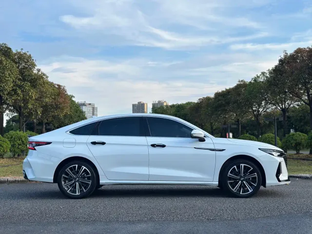 Chery Arrizo 8 — Фото автомобиля 4