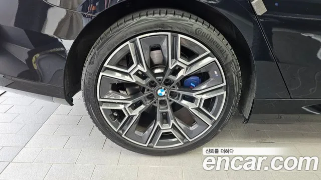 BMW 5-Series 5 серия (G60) — Фото автомобиля 4