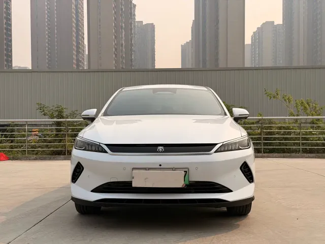 BYD Qin PLUS — Фото автомобиля 2
