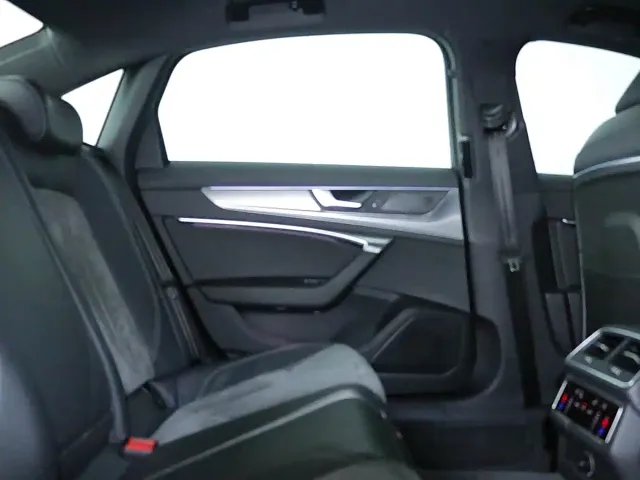 Audi A6L — Фото автомобиля 8