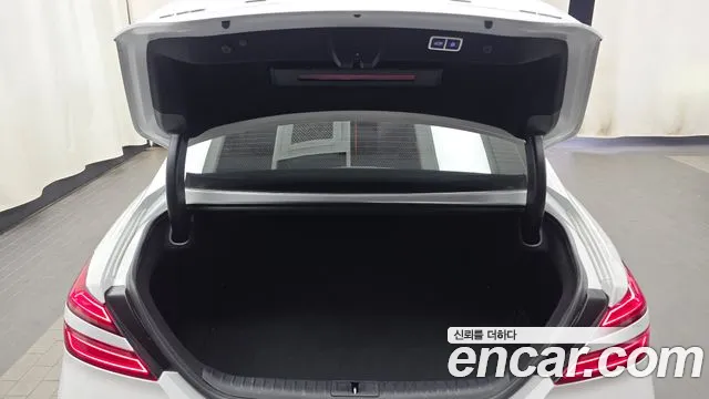 Genesis G70 New — Фото автомобиля 24