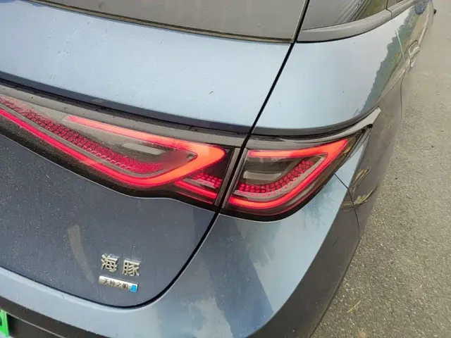 BYD Dolphin 2025 Smart Drive Edition 410km Fashion Version — Фото автомобиля 7