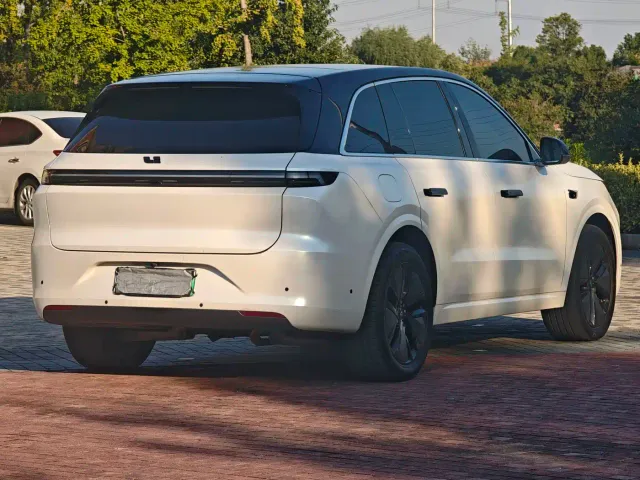 Li Auto L6 — Фото автомобиля 5
