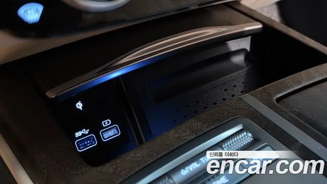 Genesis G80 Electrified G80 (RG3) — Фото автомобиля 27
