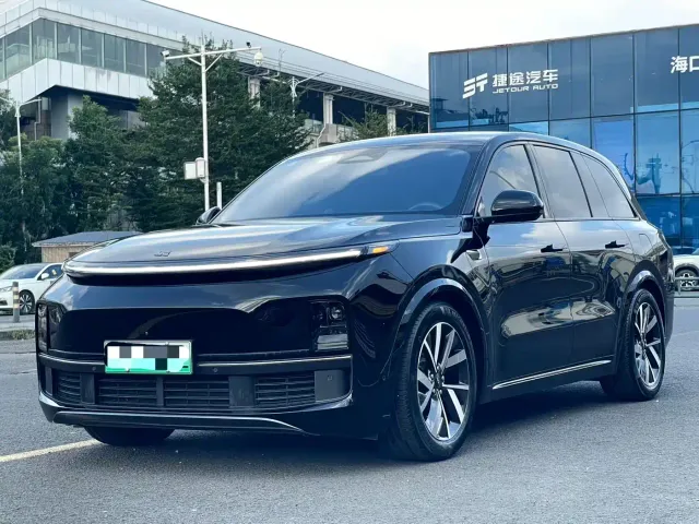 Фотография автомобиля — Li Auto L8
