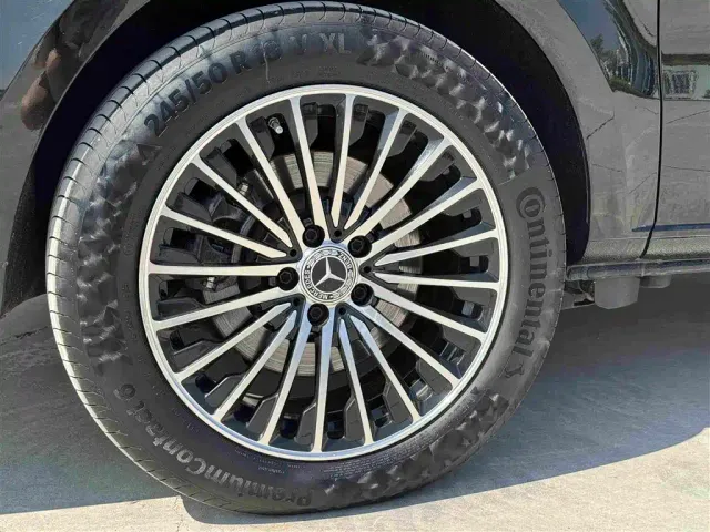 Mercedes-Benz V-Class — Фото автомобиля 30