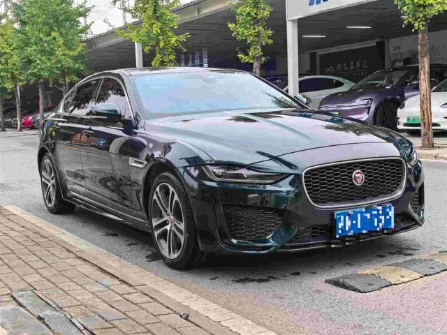 Jaguar XEL — Фото автомобиля 3