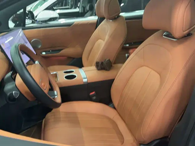 Changan Qiyuan E07 — Фото автомобиля 9