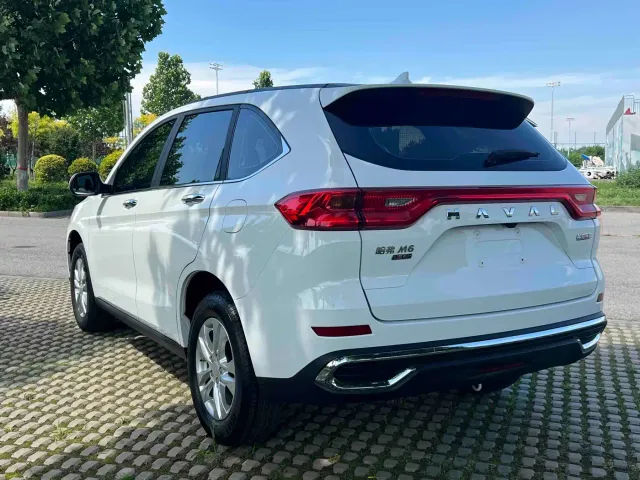 Haval M6 — Фото автомобиля 4