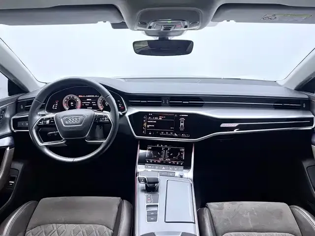 Audi A7L — Фото автомобиля 10