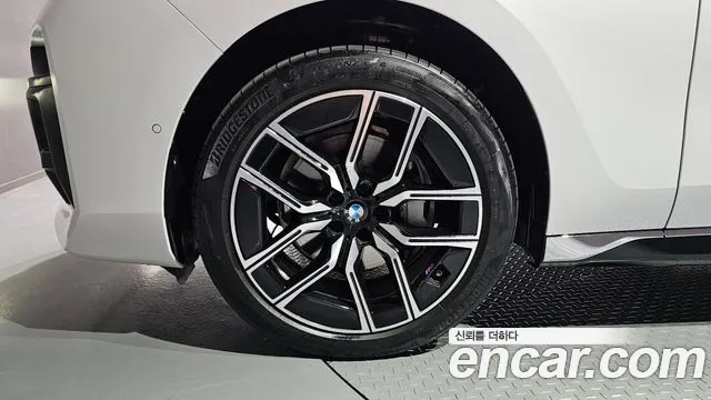BMW 7 Series G70 — Фото автомобиля 5