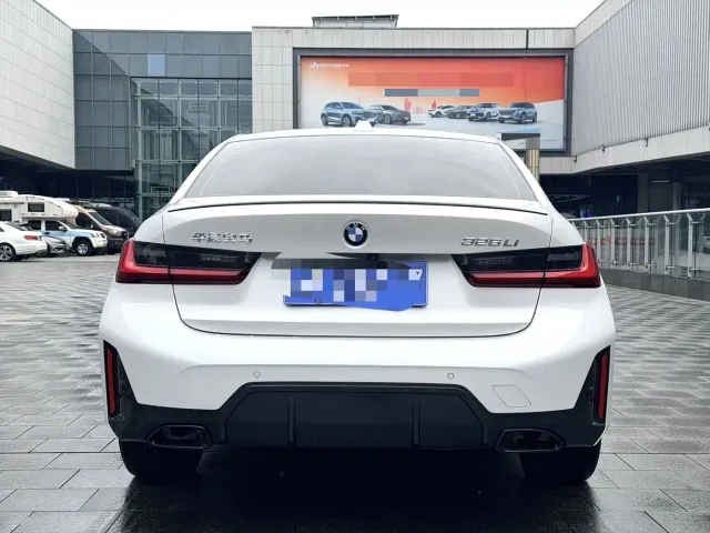 BMW 3 Series — Фото автомобиля 14