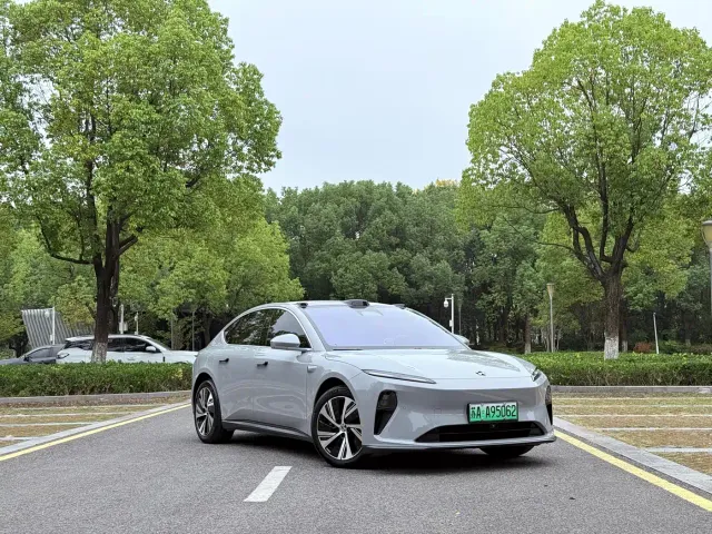 Nio ET5 — Фото автомобиля 3