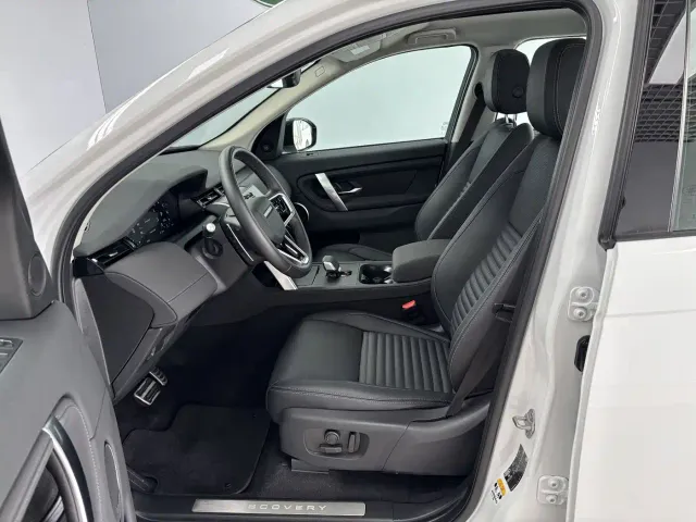 Land Rover Discovery Sport — Фото автомобиля 12