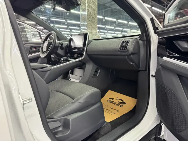 Toyota BoZhi 4X — Фото автомобиля 9