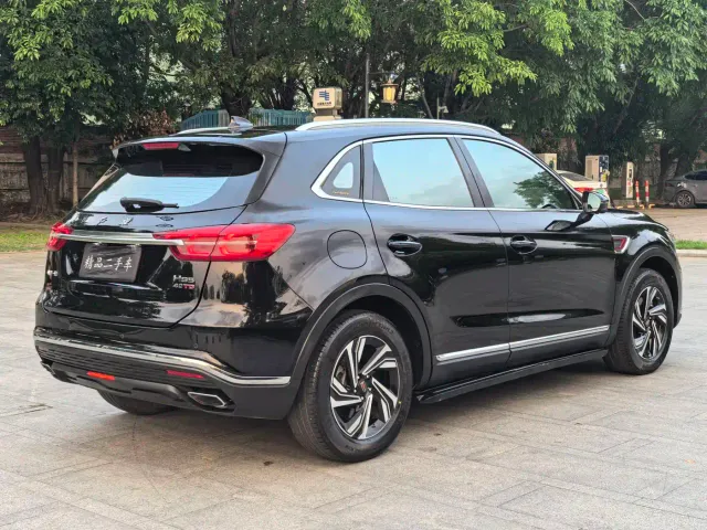 Hongqi HS5 — Фото автомобиля 7