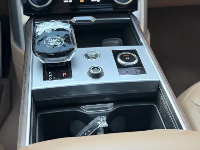 Land Rover Range Rover — Фото автомобиля 16