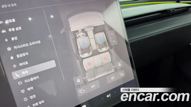Tesla Model Y — Фото автомобиля 20