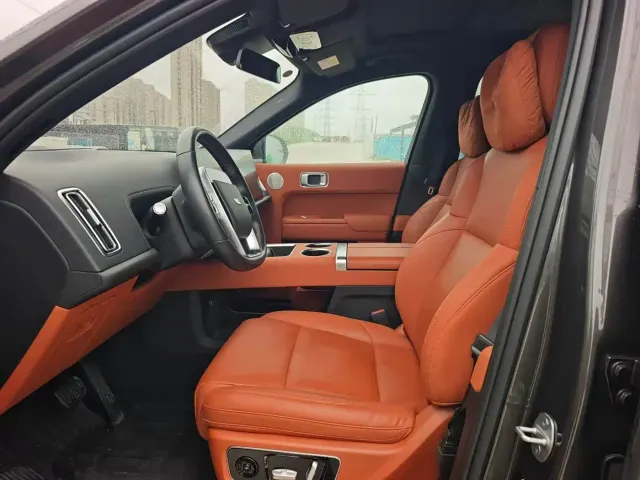 Li Auto L9 — Фото автомобиля 4