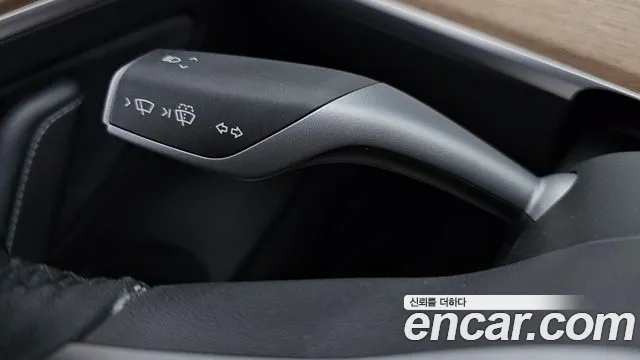 Tesla Model 3 — Фото автомобиля 28