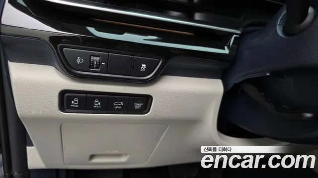 Kia Carnival Generation 4 — Фото автомобиля 29