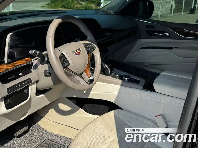 Cadillac Escalade — Фото автомобиля 4