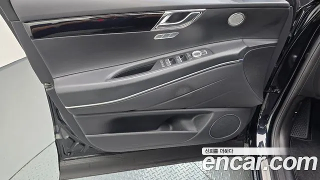 Genesis GV80 — Фото автомобиля 13