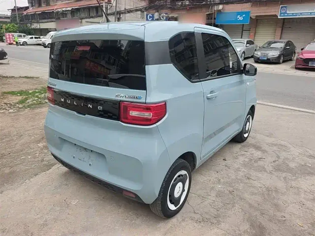 Wuling Hongguang Mini EV — Фото автомобиля 6