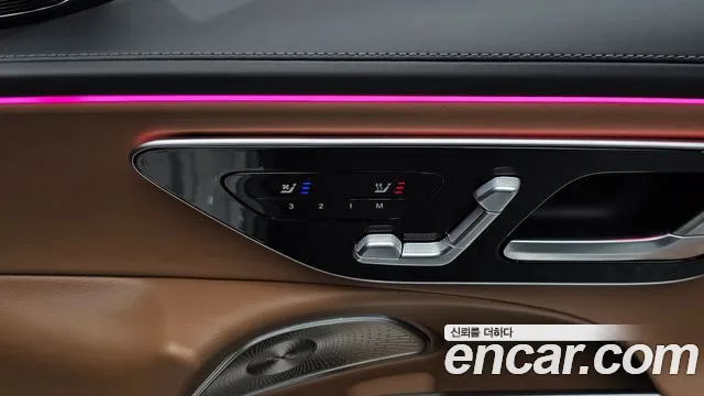 Mercedes-Benz E-Class — Фото автомобиля 16