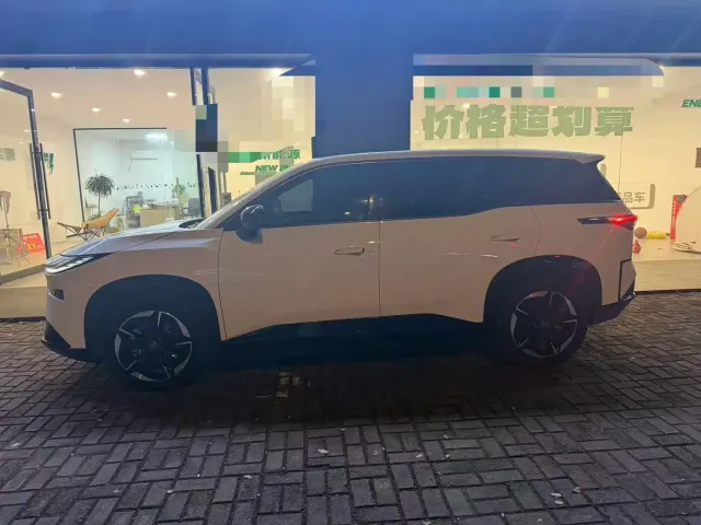 Toyota BoZhi 3X — Фото автомобиля 3