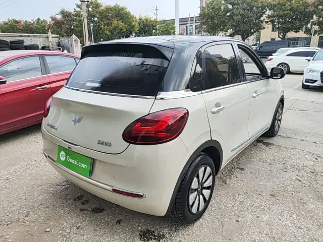 Wuling Bingo — Фото автомобиля 6